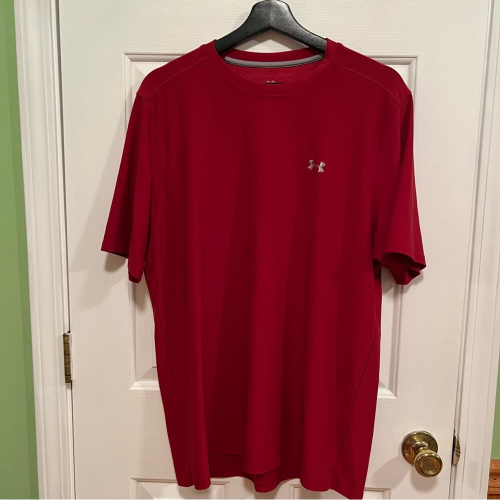 EUC Under Armour Heat Gear Tee